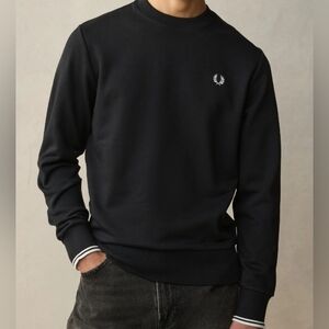 Fred Perry Navy Blue Crew Neck Sweater for Women - Medium